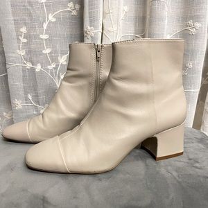 Zara ankle boots GUC 39 cream ecru color